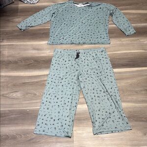 PJ Salvage cropped pants / half sleeve PJ set size XXL
